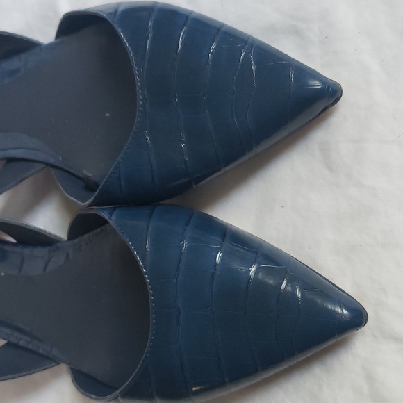 Zara Basic Collection Flats - Picture 2 of 5